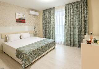 Отель Hotel Capri Пловдив Апартаменты Делюкс-1
